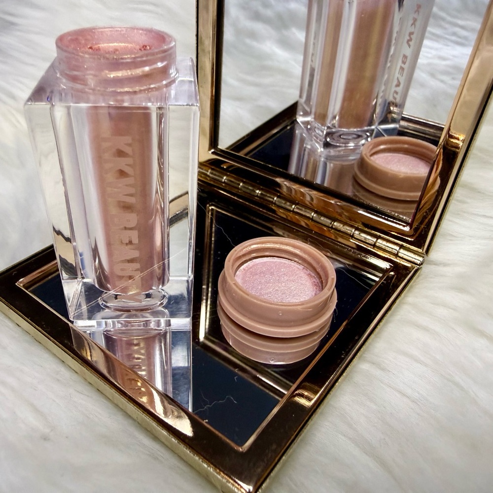 Rare KKW Beauty Radiant Rose Gold Loose Eyeshadow / Highlighter